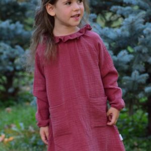 Rochie din muselină organică cu volane și mânecă lungă