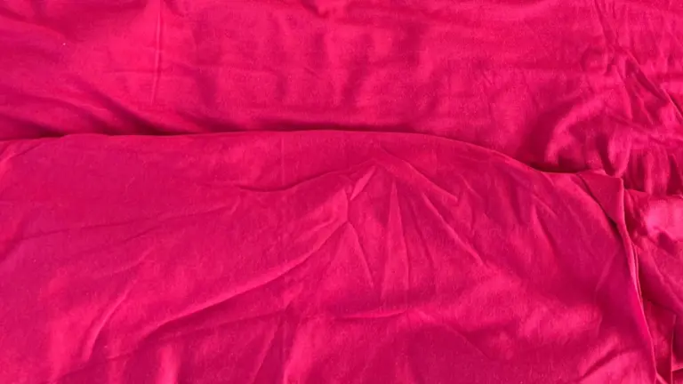 Material Tencel Fucsia premium Melissas Material Tencel fucsia premium utilizat pentru haine dama Melissas