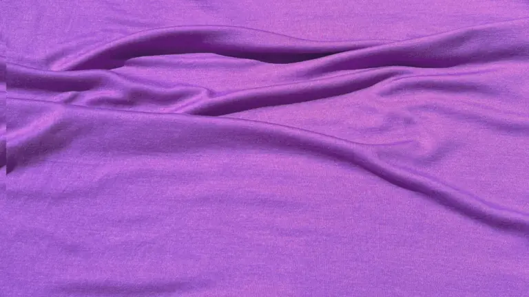 Material lână merinos violet Melissas Material din lână merinos violet Melissas, textură fină și naturală
