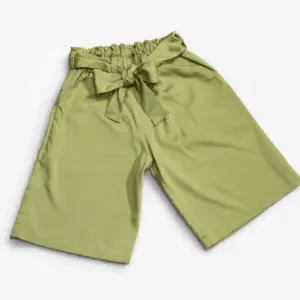 Pantaloni scurți damă din Tencel verde cu cordon detașabil Melissas