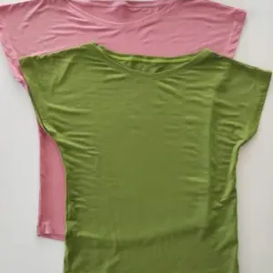 Tricou femei din Tencel natural Melissas cu decolteu bărcuță și mâneci lăsate, culori verde și roz